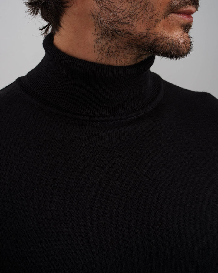 Suéter Ligero de Punto con Cuello Alto - Negro
