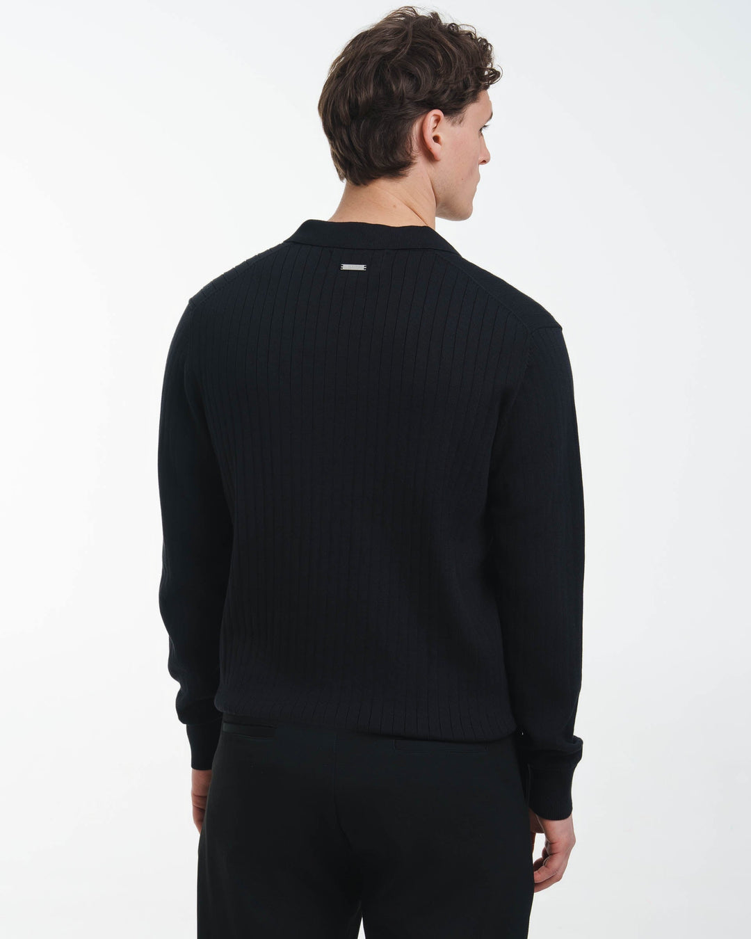 Camiseta de Punto con Cuello Ancho (Negro)