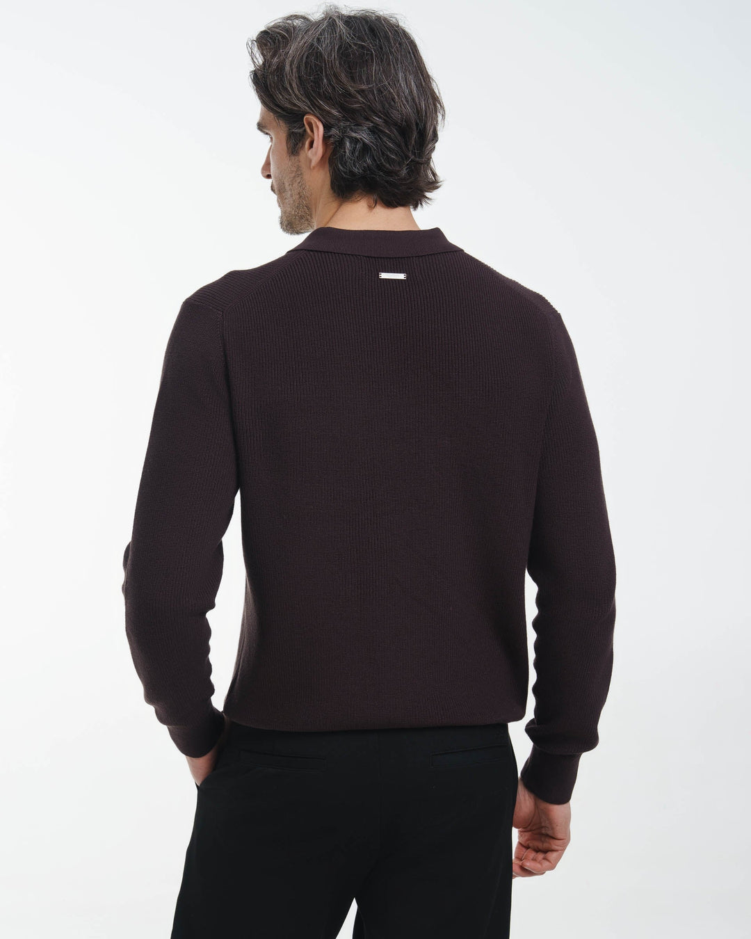 Polo de Punto con Tapeta Discreta (Marrón Oscuro)