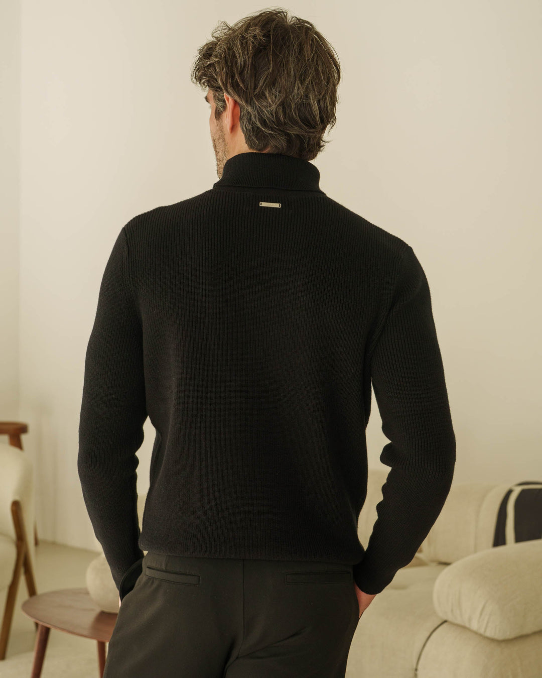 Suéter de Punto Acanalado con Cuello Alto (Negro)