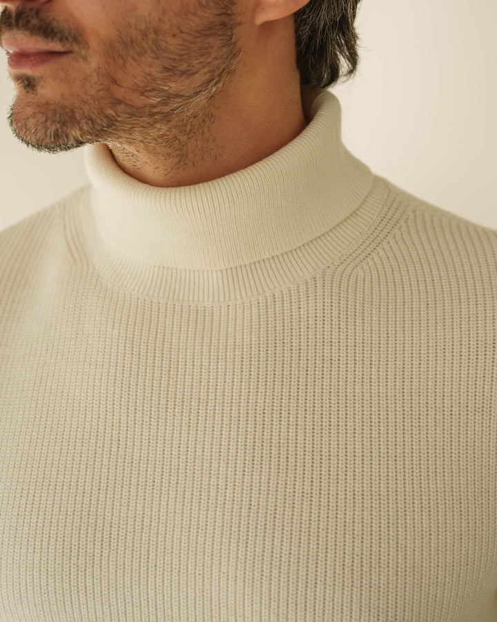 Suéter de Punto Acanalado con Cuello Alto (Blanco Roto)