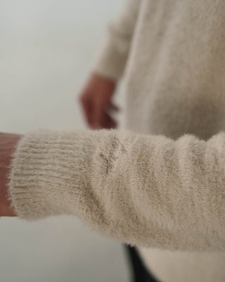 Suéter de Punto Texturizado en Gris Beige