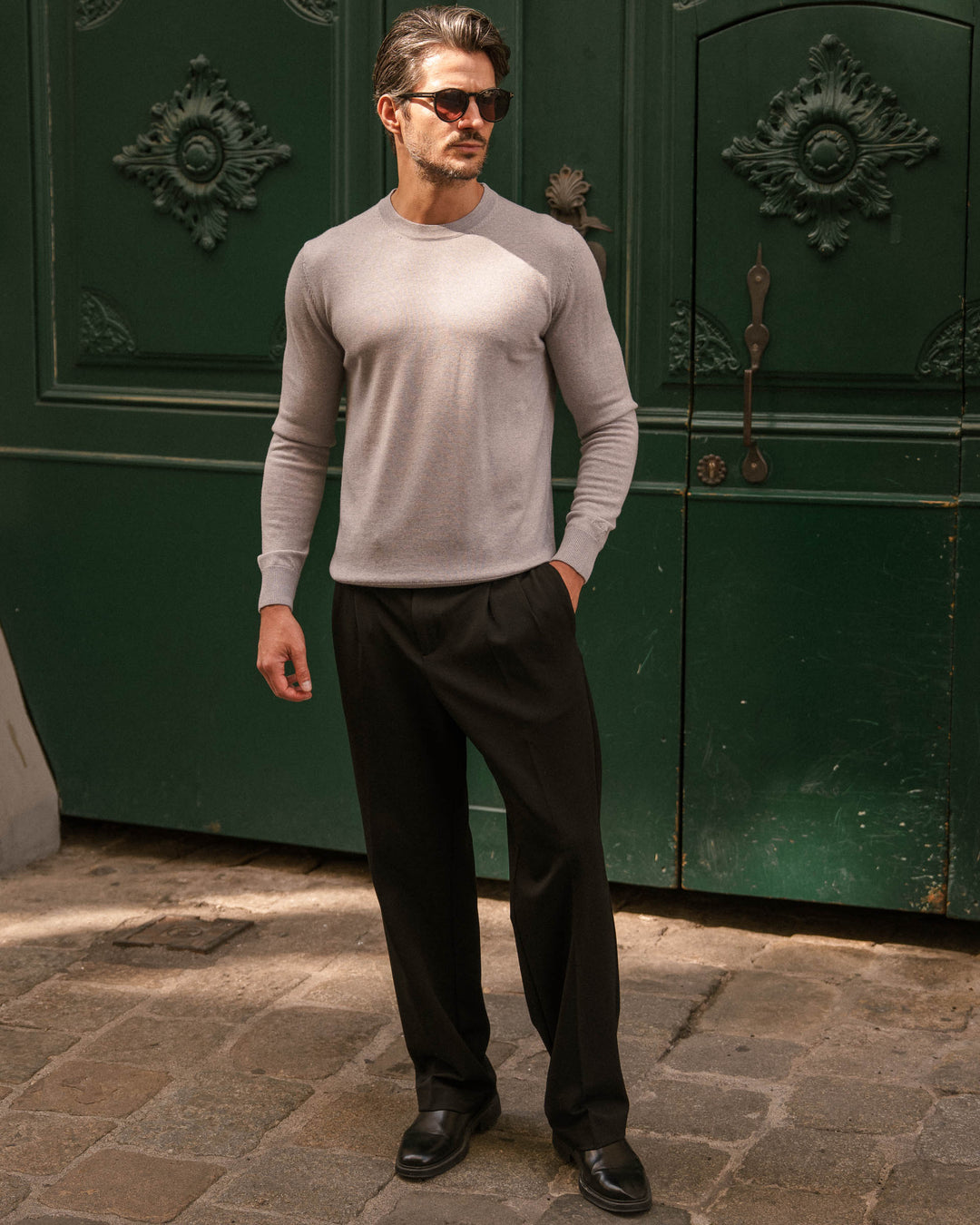 Suéter de Merino con Cuello Redondo en Gris Claro
