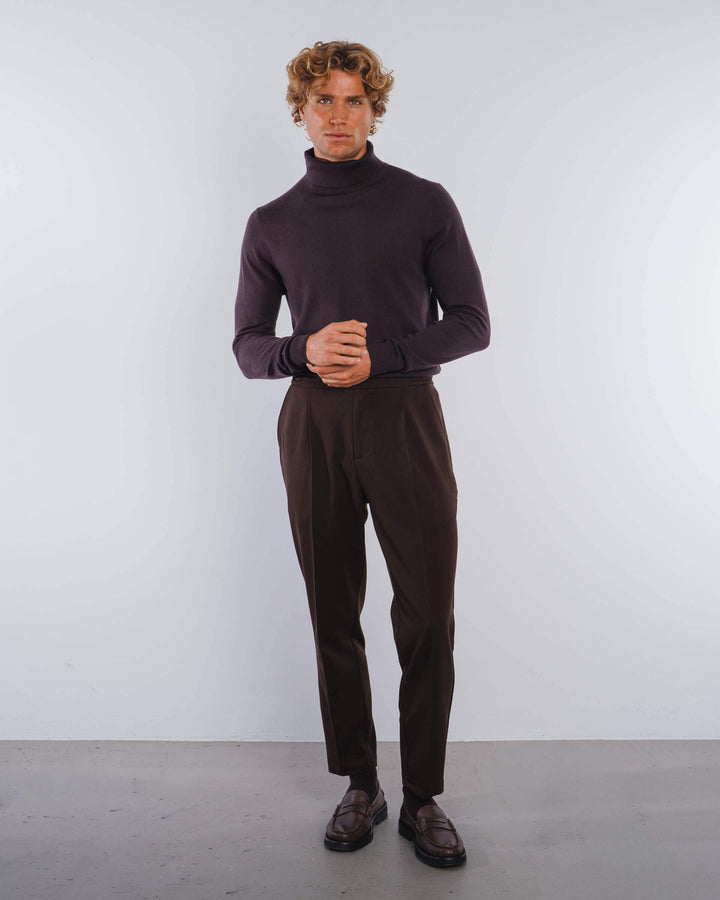 Suéter de Cuello Alto de Merino en Marrón Oscuro