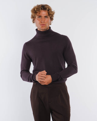 Suéter de Cuello Alto de Merino en Marrón Oscuro