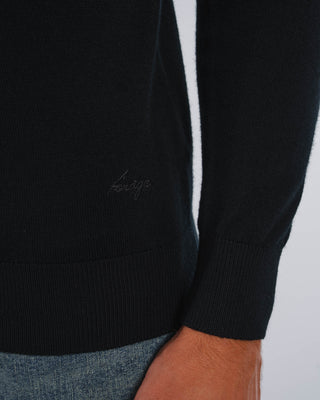 Suéter de Merino con Tapeta Oculta en Negro