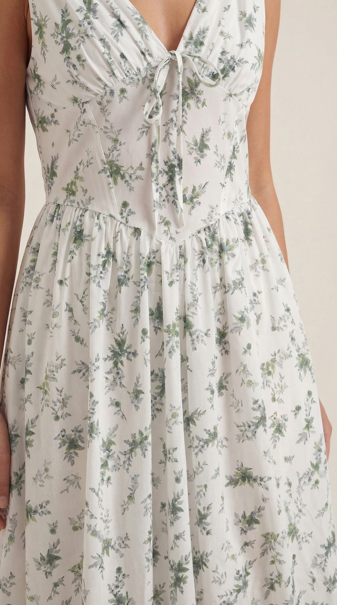 Vestido midi Cassiopeia con escote en V